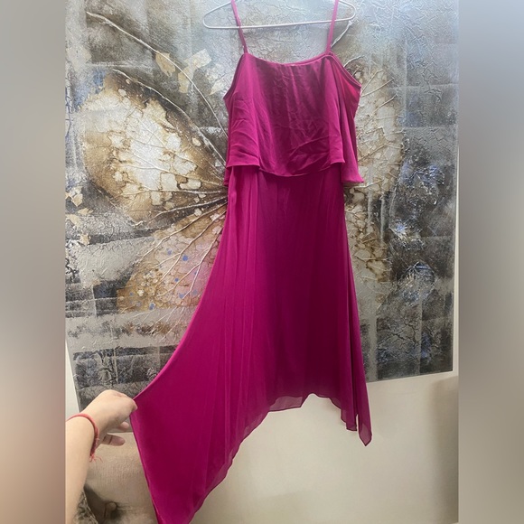 Beautiful AND HIGH LOW DRESS WITH DRAPE SLEEVES - Picture 2 of 4